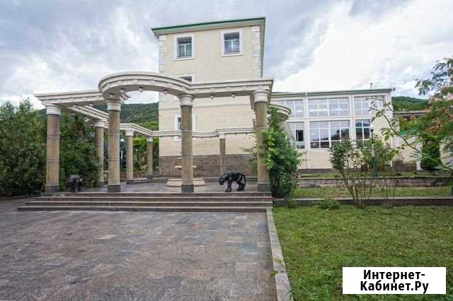 Дом 1200 м² на участке 100 сот. в аренду посуточно в Алупке Алупка - изображение 1