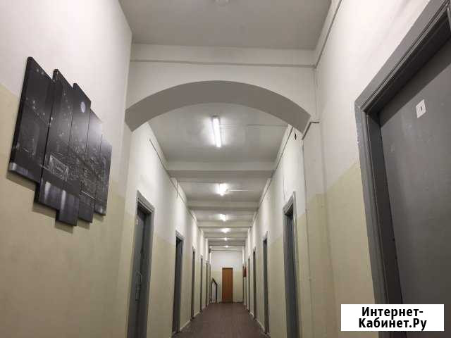 Комната 24 м² в > 9-ком. кв., 5/5 эт. в аренду посуточно в Москве Москва - изображение 1