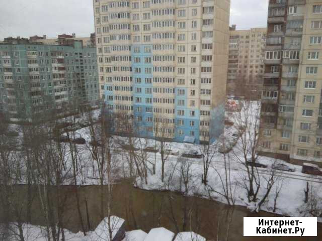 Комната 17 м² в 8-ком. кв., 8/9 эт. в аренду на длительный срок в Санкт-Петербурге Санкт-Петербург - изображение 1