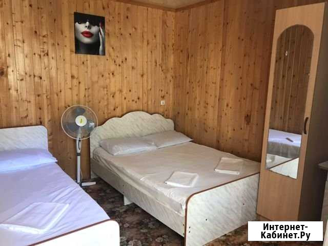 Комната 15 м² в 6-ком. кв., 1/1 эт. в аренду посуточно в Сочи Сочи - изображение 1