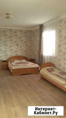 Комната 25 м² в 1-ком. кв., 3/3 эт. в аренду посуточно в Дивноморском Дивноморское - изображение 1