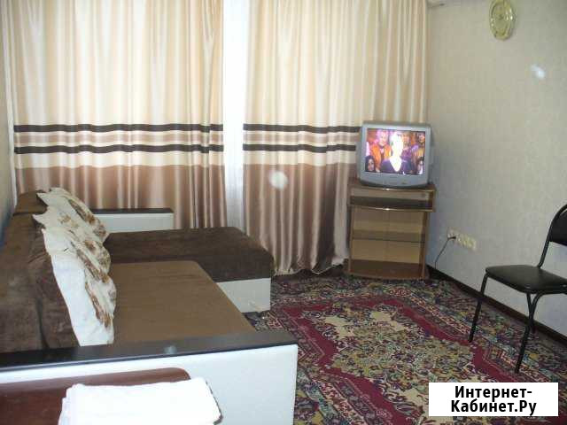 1-комнатная квартира, 30 м², 1/5 эт. в аренду посуточно в Волжском Волгоградской области Волжский Волгоградской области - изображение 1