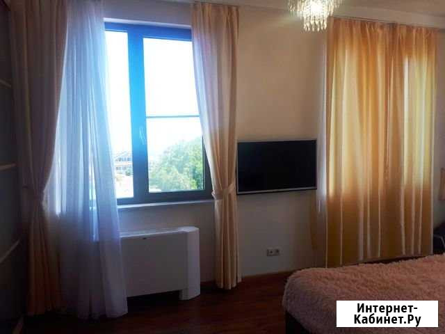 Комната 20 м² в 2-ком. кв., 2/12 эт. в аренду посуточно в Сочи Сочи - изображение 1