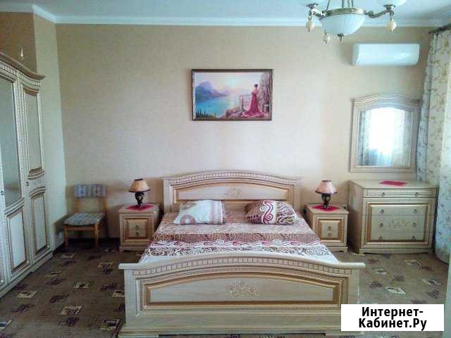 Комната 25 м² в > 9-ком. кв., 1/3 эт. в аренду посуточно в Сочи Сочи - изображение 1