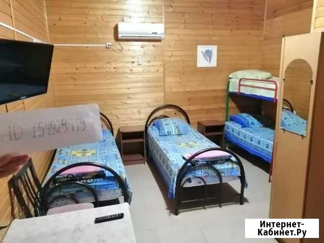 Комната 20 м² в 1-ком. кв., 1/2 эт. в аренду посуточно в Тамани Тамань - изображение 1