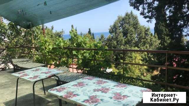 Комната 15 м² в 4-ком. кв., 2/2 эт. в аренду посуточно в Ялте Ялта - изображение 1