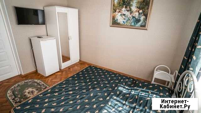 Комната 20 м² в 8-ком. кв., 1/3 эт. в аренду посуточно в Анапе Анапа - изображение 1