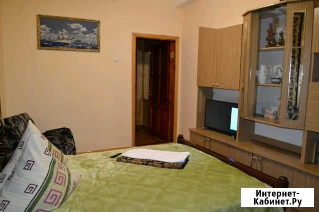 1-комнатная квартира, 35 м², 2/5 эт. в аренду посуточно в Ялте Ялта - изображение 1