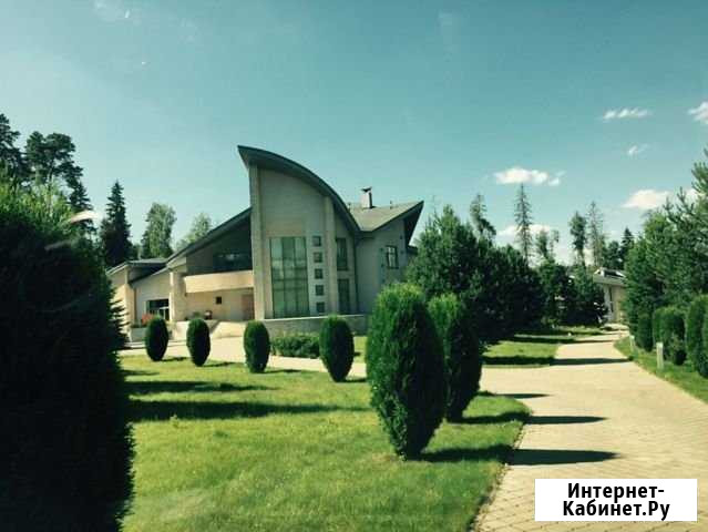 Дом 1700 м² на участке 200 сот. в аренду посуточно в Горках-10  Горки-10 - изображение 1