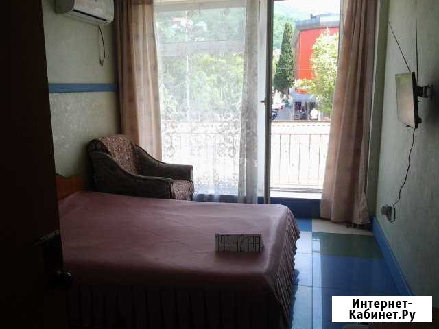 Комната 30 м² в 6-ком. кв., 3/4 эт. в аренду посуточно в Сочи Сочи - изображение 1