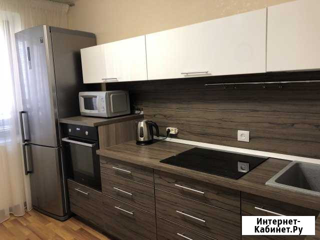 1-комнатная квартира, 40 м², 1/5 эт. в аренду посуточно в Набережных Челнах Набережные Челны - изображение 1