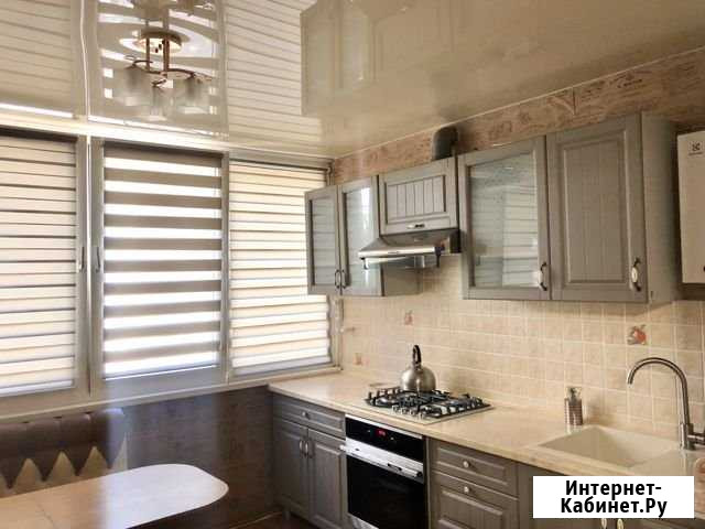 2-комнатная квартира, 48 м², 3/5 эт. в аренду посуточно в Алуште Алушта - изображение 1