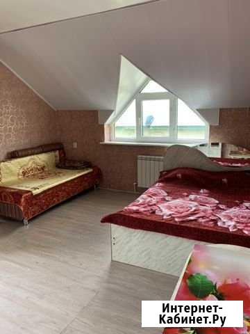 Комната 20 м² в 3-ком. кв., 1/3 эт. в аренду посуточно в Дивноморском Дивноморское - изображение 1