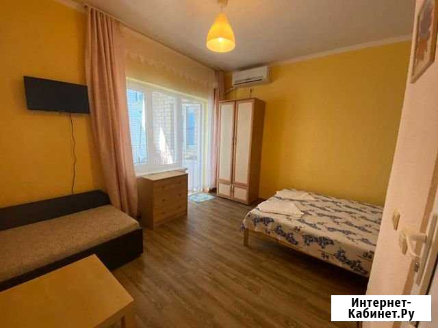 Комната 15 м² в 1-ком. кв., 1/3 эт. в аренду посуточно в Геленджике Геленджик - изображение 1