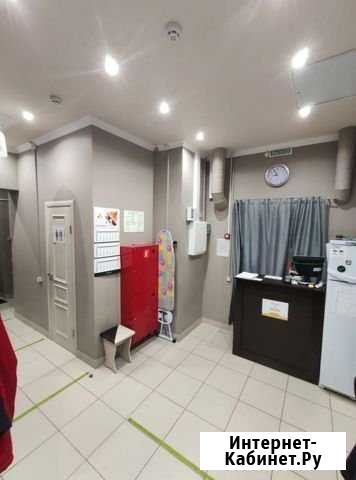 Комната 30 м² в 4-ком. кв., 1/17 эт. в аренду посуточно в Москве Москва - изображение 1