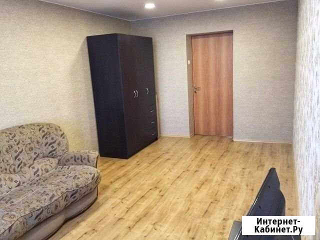 Комната 17 м² в 3-ком. кв., 9/9 эт. в аренду на длительный срок в Санкт-Петербурге Санкт-Петербург - изображение 1