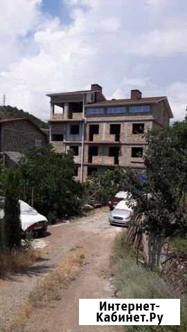 Дом 730 м² на участке 6.5 сот. на продажу в Алуште Алушта - изображение 1