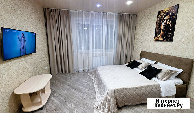 1-комнатная квартира, 46 м², 9/15 эт. в аренду посуточно в Абакане Абакан - изображение 1