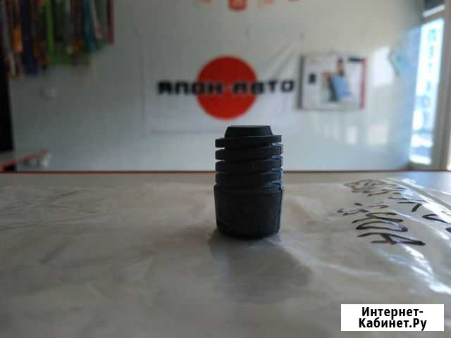 Nissan Отбойник задней двери Пятигорск - изображение 1