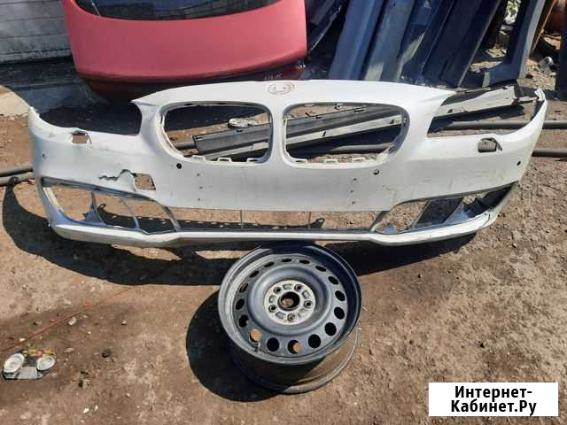 Передний бампер BMW 5 5er F10 2015 Челябинск - изображение 1