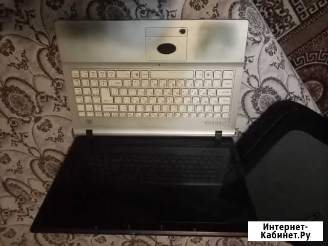 Ноутбук Roverbook Y520 Орск - изображение 1
