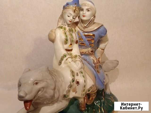 Фарфоровая статуэтка Волгоград - изображение 1