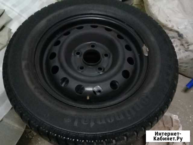 Continental 205/65 R15 б/у 2 шт Екатеринбург - изображение 1