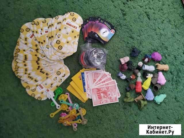 Коллекция фигурок и карточек Набережные Челны - изображение 1