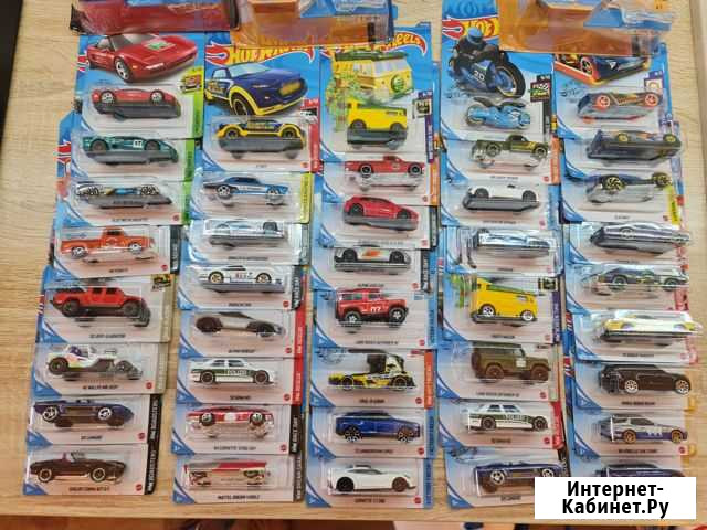 Hot wheels машинки Реутов - изображение 1