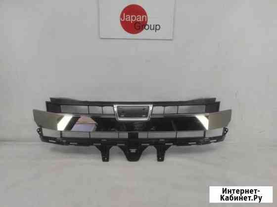 Решетка радиатора Toyota Noah ZRR80G Владивосток