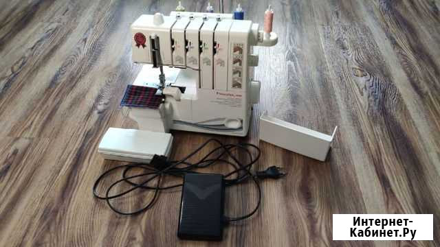 Оверлок Merrylock 008A Новосибирск - изображение 1