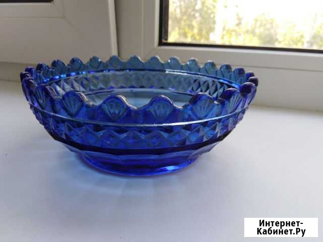 Конфетница завод Воровского синее стекло Нижний Новгород - изображение 1