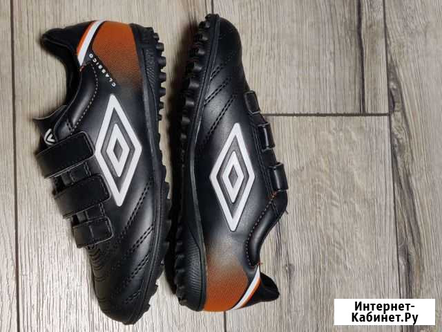 Сороконожки бутсы Umbro Classico V Velcro TF JNR Санкт-Петербург - изображение 1