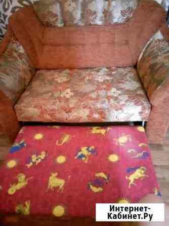 Продам диван и такое же кресло Тюмень