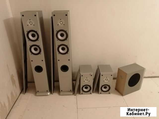 Колонки 4 + Сабвуфер, б.у. Состояние на фото Петрозаводск - изображение 1