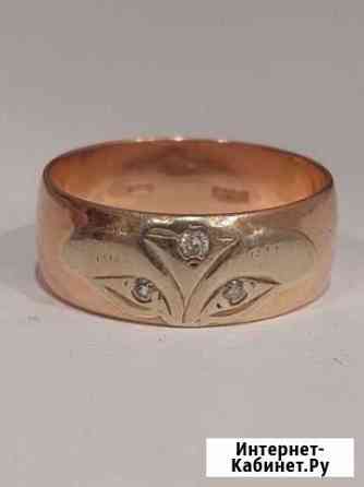 Золотое кольцо 583 пробы бриллиантики Екатеринбург