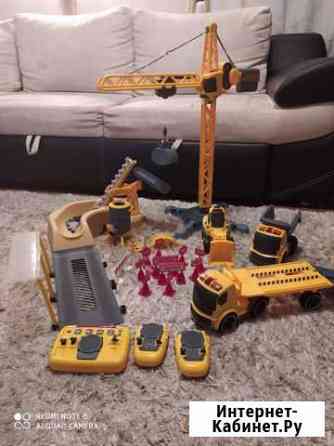 Кран башенный и строительная техника с управлением Омск