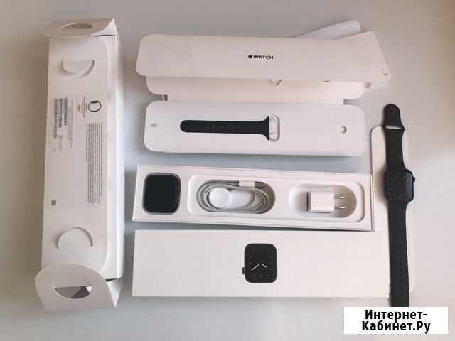 Apple Watch Series 5, 44 мм Благовещенск - изображение 1
