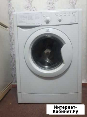 Стиральная машинаi indesit Б/У Ижевск - изображение 1