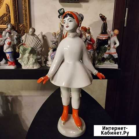 Фарфоровая статуэтка На катке Северодвинск - изображение 1