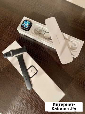 Часы apple watch series 4 44mm Ялта - изображение 1