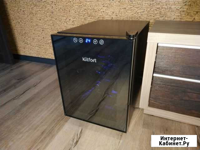 Винный шкаф Kitfort KT-2408 Ижевск - изображение 1