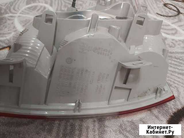 Задний фонарь skoda rapid, оригинал, с дефектом Архангельск - изображение 1