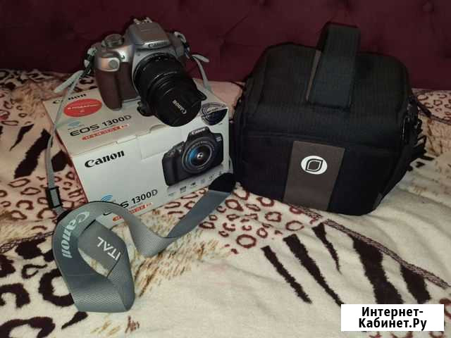 Зеркальный фотоаппарат Сanon EOS 1300D Чита - изображение 1