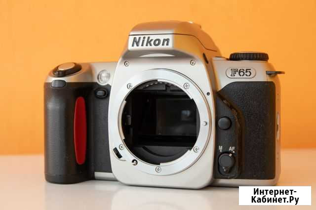 Пленочный фотоаппарат Nikon F65 Челябинск - изображение 1