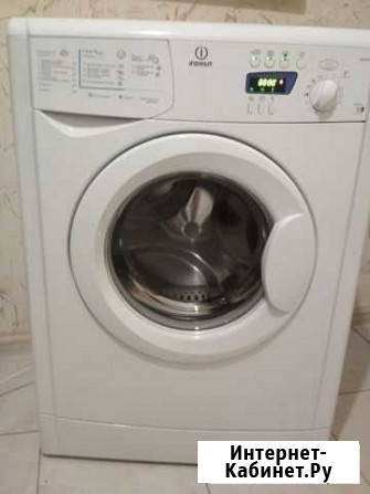 Стиральная машина Indesit. 3.5 кг. узкая Ставрополь - изображение 1