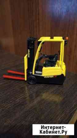 Модель электрического подъемника Hyster в масштабе Саранск