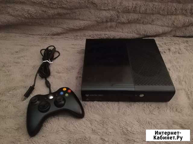 Xbox 360E/ (хорошее состояние) + игра Смоленск - изображение 1