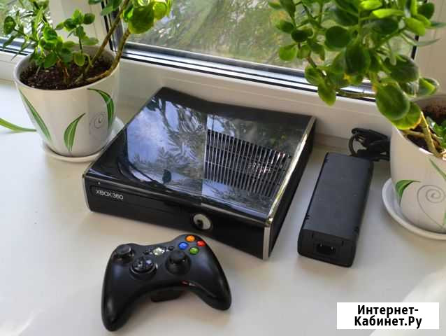Xbox360 slim 320гб (100 игр) Вологда - изображение 1