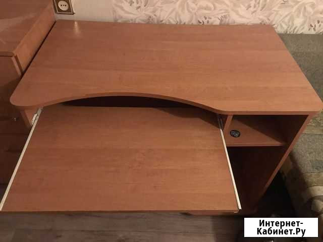 Компьютерный стол бу Симферополь - изображение 1